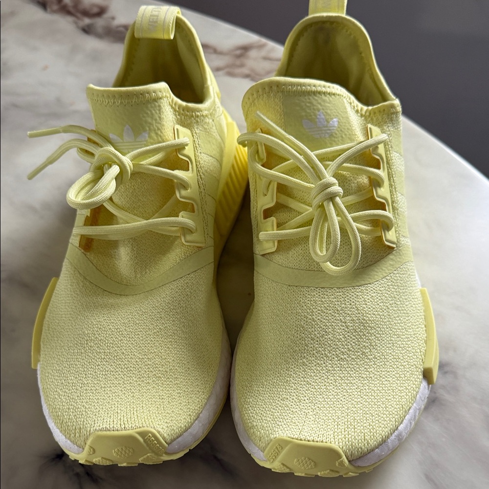 Adidas Boost - Picture 3 of 6
